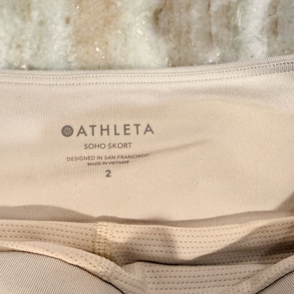 Women’s ATHLETA SoHo skort in Abalone- Size 2 - Picture 7 of 10
